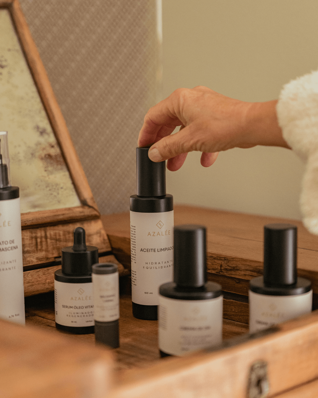 AZALÉE Essential Collection